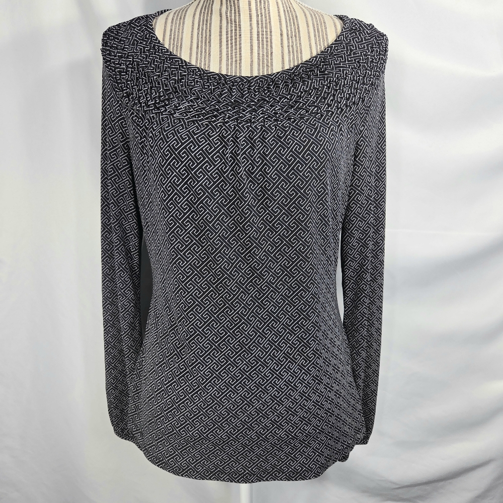 Worthington Stretch Black White Geometric Elastic Gathered Front Neck Top Medium
